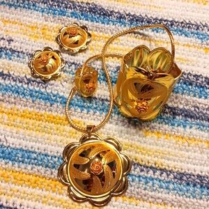 Guarantee 5 piece jewelry set